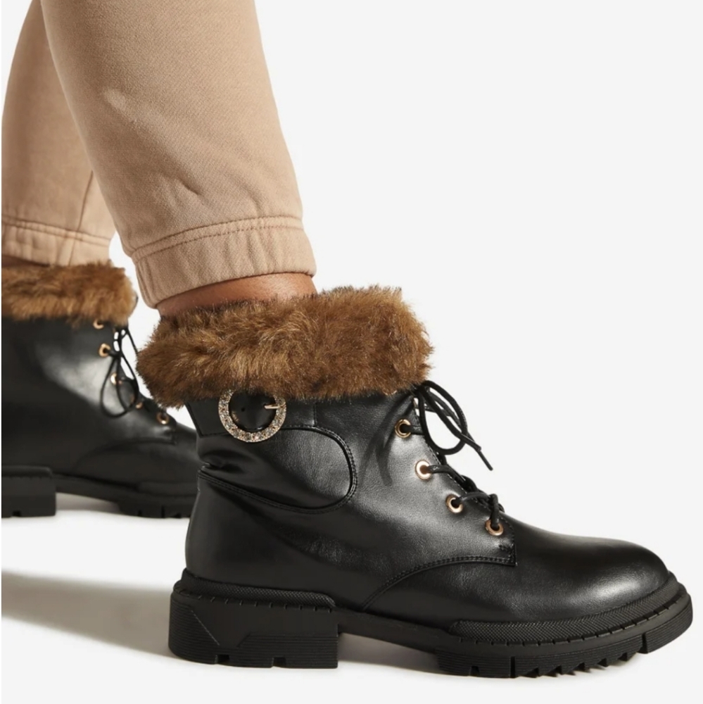 🌟 NEW 🌟 Lace Up Booties
